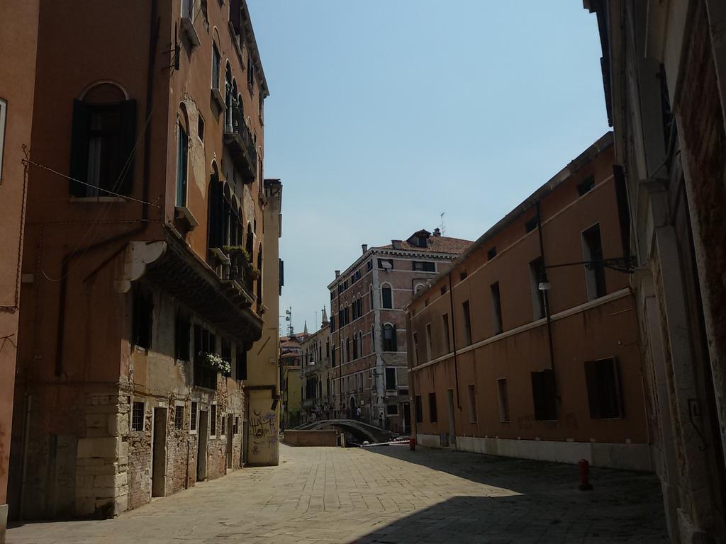 Ca' Badoer West Studio Venice Exterior photo