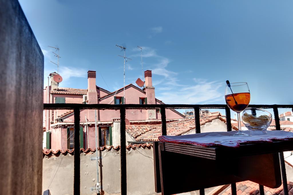 Ca' Badoer West Studio Venice Exterior photo